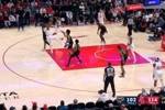 杜兰特金鸡独立后仰 总得分追平诺维茨基并列NBA历史第六!