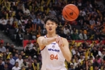 轻轻松松!王哲林21分钟8中6高效拿下14分6篮板